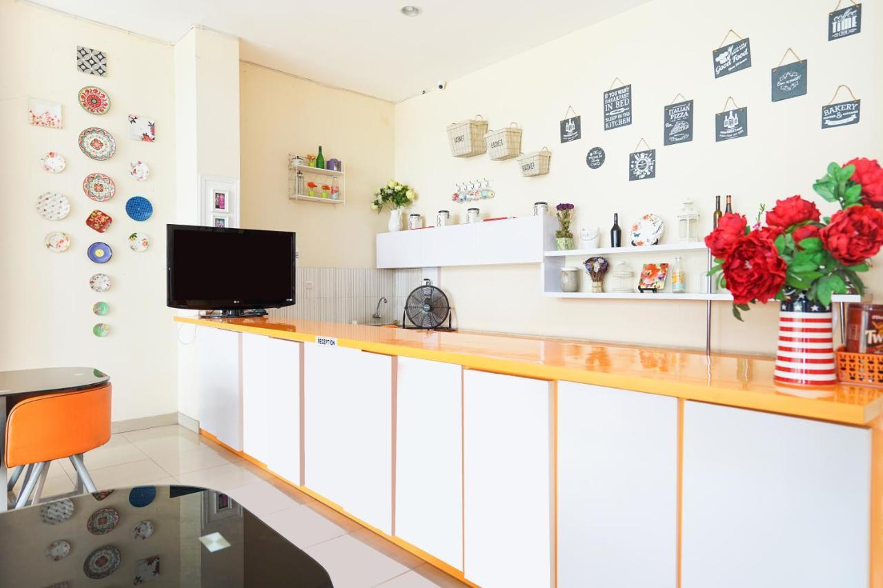 Pratisarawirya Guesthouse By Ecommerceloka Σουραμπάγια Εξωτερικό φωτογραφία