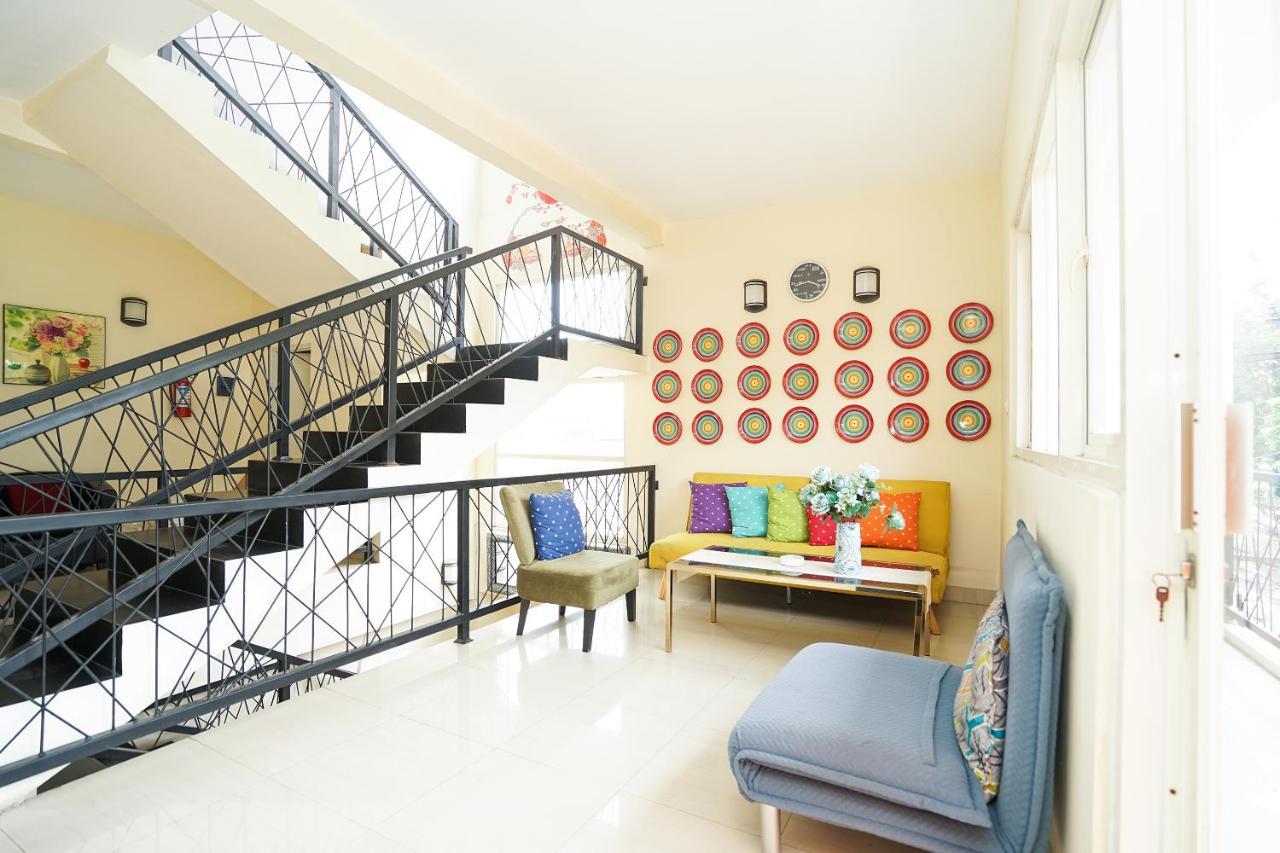 Pratisarawirya Guesthouse By Ecommerceloka Σουραμπάγια Εξωτερικό φωτογραφία